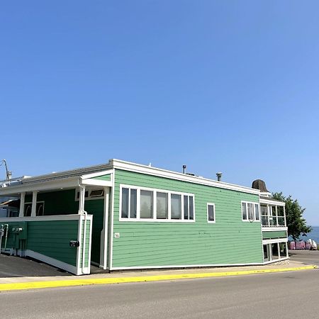 Ferienwohnung Pier Harbor #2 St. Ignace Exterior foto